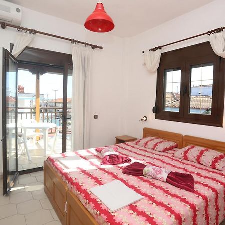 Apartments Villa Castor Pefkochori Eksteriør bilde