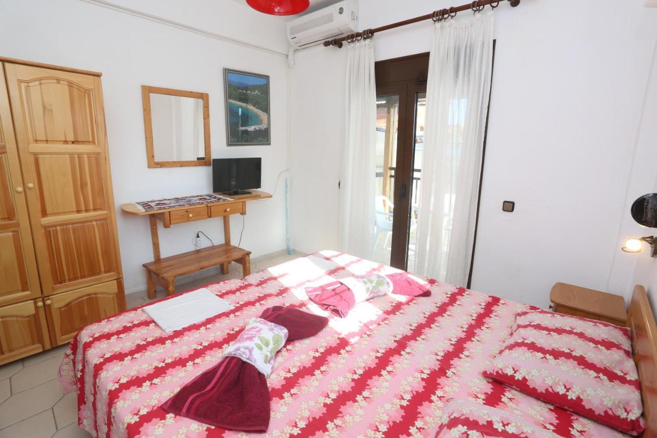 Apartments Villa Castor Pefkochori Eksteriør bilde